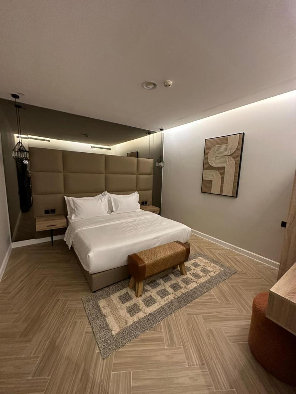 ال متعب سويتس المرسلات Riyadh
