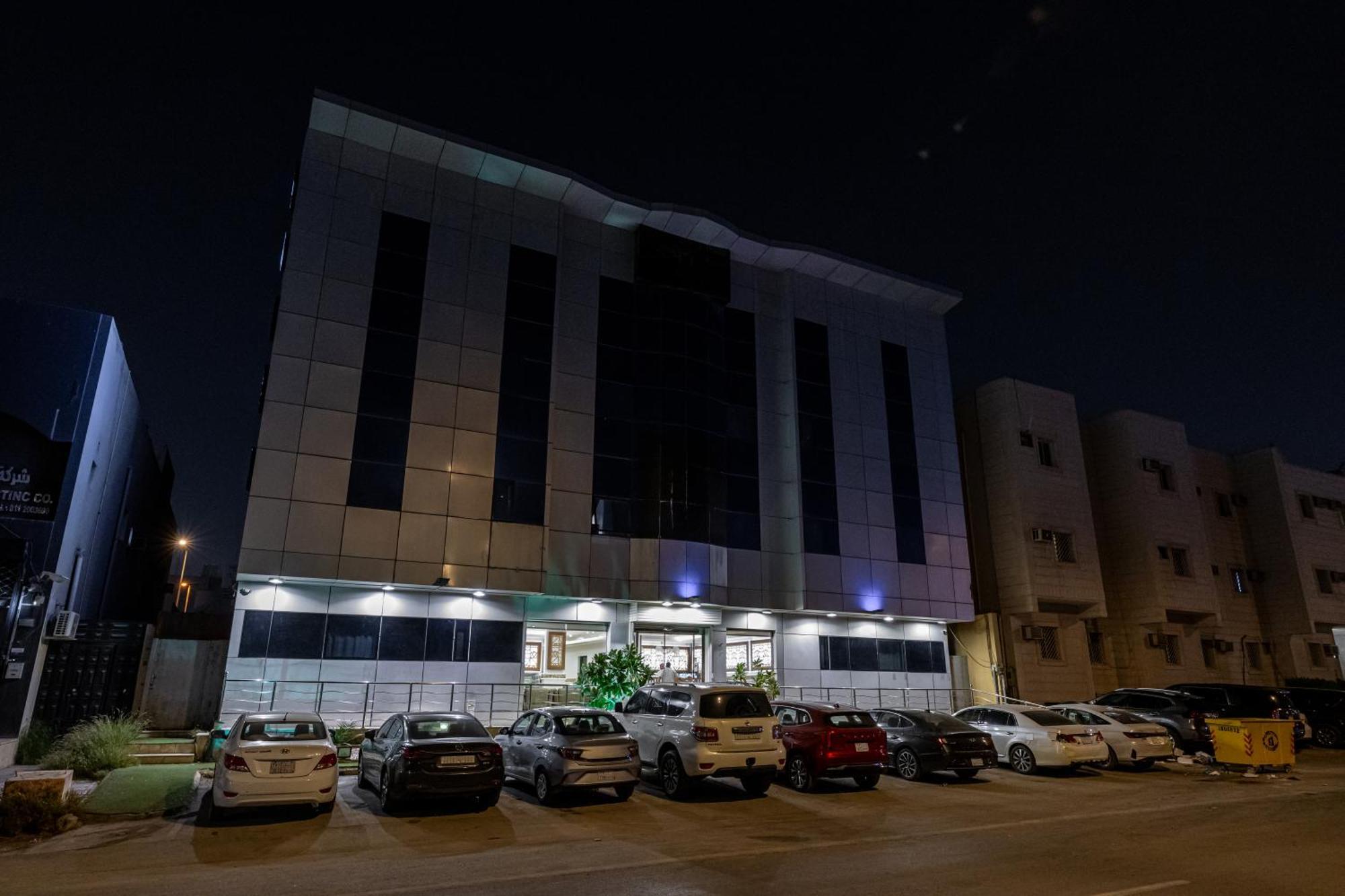 ال متعب سويتس المرسلات 4* Riyadh